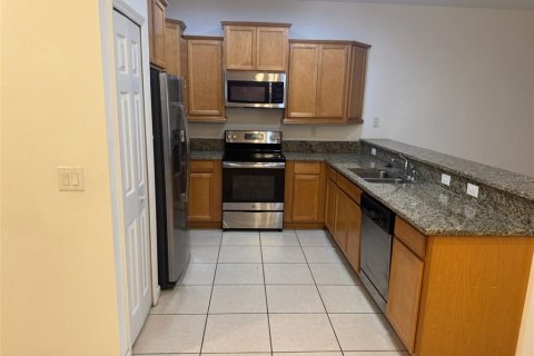 Adosado en alquiler en Orlando, Florida, 3 dormitorios, 155.24 m2 № 1793151 - foto 2
