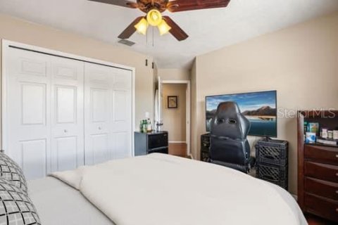 House in Orlando, Florida 4 bedrooms, 193.98 sq.m. № 2104434 - photo 21