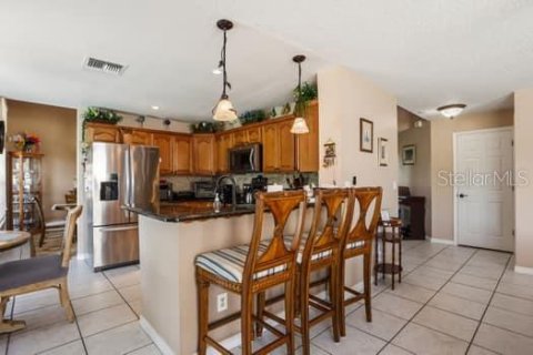 House in Orlando, Florida 4 bedrooms, 193.98 sq.m. № 2104434 - photo 17
