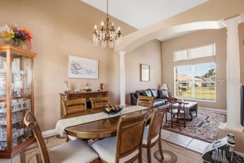 House in Orlando, Florida 4 bedrooms, 193.98 sq.m. № 2104434 - photo 11