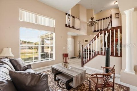 House in Orlando, Florida 4 bedrooms, 193.98 sq.m. № 2104434 - photo 7