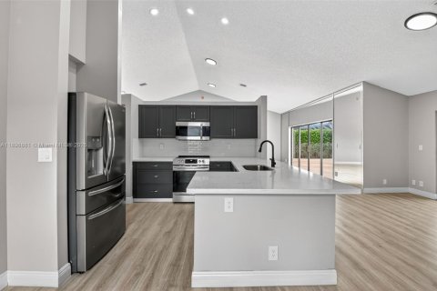 Снять в аренду виллу или дом в Бойнтон-Бич, Флорида 3 спальни, 306.58м2, № 1950635 - фото 17