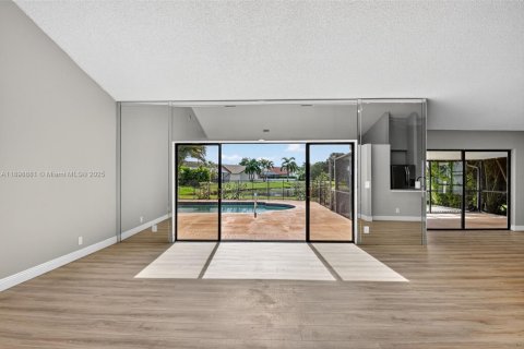 Снять в аренду виллу или дом в Бойнтон-Бич, Флорида 3 спальни, 306.58м2, № 1950635 - фото 9