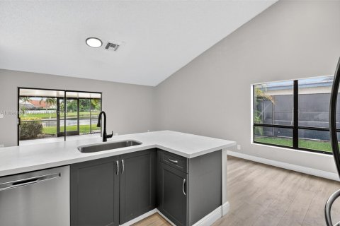 Снять в аренду виллу или дом в Бойнтон-Бич, Флорида 3 спальни, 306.58м2, № 1950635 - фото 20