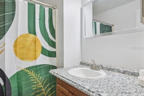 Townhouse in Orlando, Florida 2 bedrooms, 93.27 sq.m. № 2094051 - photo 15