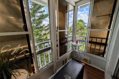 Condo in Bradenton, Florida, 5 rooms  № 1838048 - photo 14