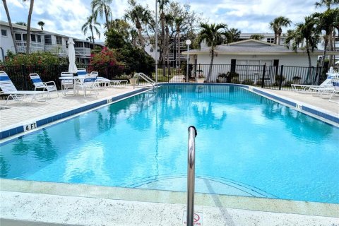 Condo in Bradenton, Florida, 5 rooms  № 1838048 - photo 20