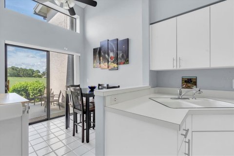 Townhouse in Odessa, Florida 3 bedrooms, 159.88 sq.m. № 1884122 - photo 16