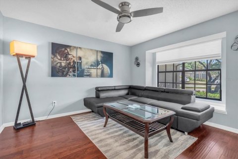 Townhouse in Odessa, Florida 3 bedrooms, 159.88 sq.m. № 1884122 - photo 10