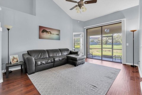Townhouse in Odessa, Florida 3 bedrooms, 159.88 sq.m. № 1884122 - photo 8
