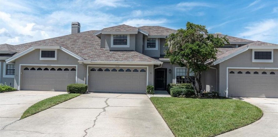 Townhouse in Odessa, Florida 3 bedrooms, 159.88 sq.m. № 1884122