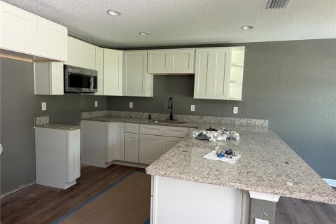Commercial property in Ocala, Florida 5 bedrooms, 190.64 sq.m. № 2237961 - photo 10