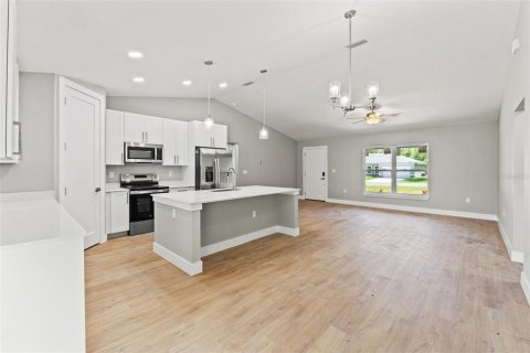House in Dunnellon, Florida 3 bedrooms, 134.52 sq.m. № 1740698 - photo 9