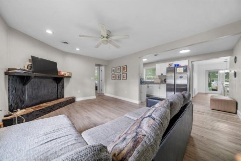 House in Ocala, Florida 4 bedrooms, 146.04 sq.m. № 1878211 - photo 6