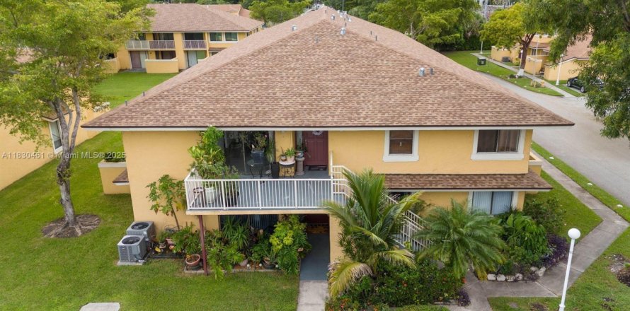 Condo à Miami Gardens, Floride, 3 chambres № 1934122