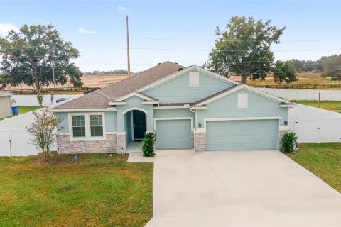 House in Ocala, Florida 4 bedrooms, 263.29 sq.m. № 1436915 - photo 1