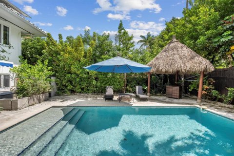 House in Miami, Florida 4 bedrooms, 202.16 sq.m. № 1927539 - photo 19