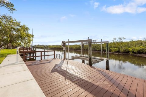 Casa en venta en New Port Richey, Florida, 3 dormitorios, 193.61 m2 № 1803256 - foto 29
