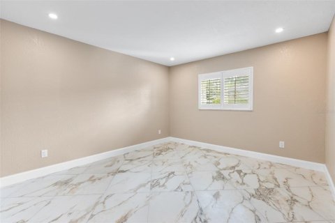 Casa en venta en New Port Richey, Florida, 3 dormitorios, 193.61 m2 № 1803256 - foto 21