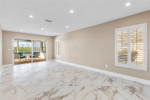 Casa en venta en New Port Richey, Florida, 3 dormitorios, 193.61 m2 № 1803256 - foto 18