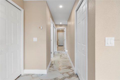 Casa en venta en New Port Richey, Florida, 3 dormitorios, 193.61 m2 № 1803256 - foto 16