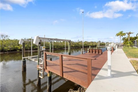 Casa en venta en New Port Richey, Florida, 3 dormitorios, 193.61 m2 № 1803256 - foto 30