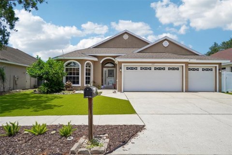 House in Tarpon Springs, Florida 4 bedrooms, 181.62 sq.m. № 2091698