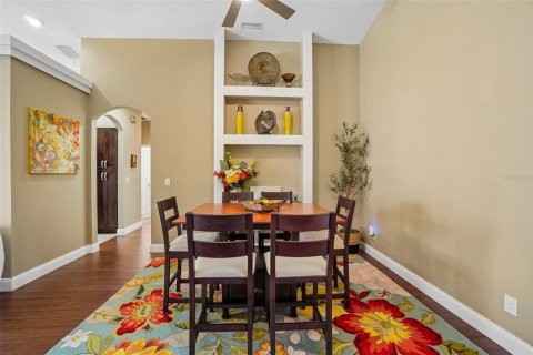 House in Tarpon Springs, Florida 4 bedrooms, 181.62 sq.m. № 2091698 - photo 11