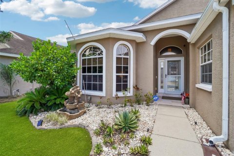 House in Tarpon Springs, Florida 4 bedrooms, 181.62 sq.m. № 2091698 - photo 2