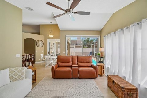House in Tarpon Springs, Florida 4 bedrooms, 181.62 sq.m. № 2091698 - photo 7