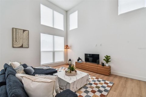 Adosado en venta en Saint Petersburg, Florida, 3 dormitorios, 224.36 m2 № 1662720 - foto 30