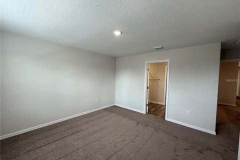 Townhouse in Haines City, Florida 4 bedrooms, 173.36 sq.m. № 1854349 - photo 9