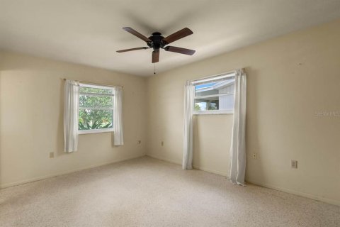 House in Sun City Center, Florida 2 bedrooms, 117.61 sq.m. № 1780592 - photo 21