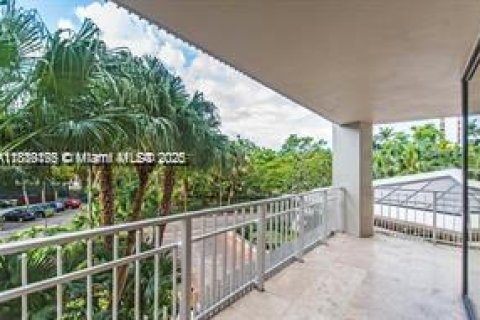 Copropriété à vendre à Miami, Floride: 2 chambres, 121.89 m2 № 2169703 - photo 14