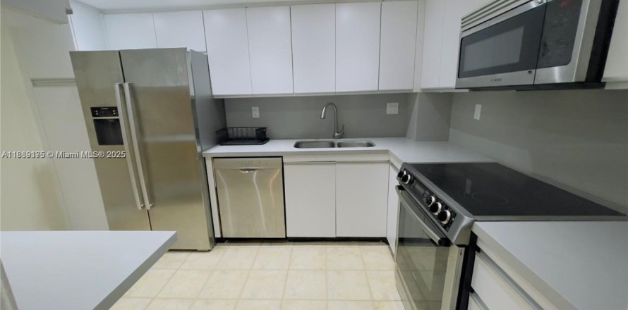 Condo à Miami, Floride, 2 chambres  № 2169703