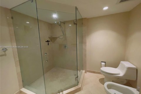 Copropriété à vendre à Miami, Floride: 2 chambres, 121.89 m2 № 2169703 - photo 12
