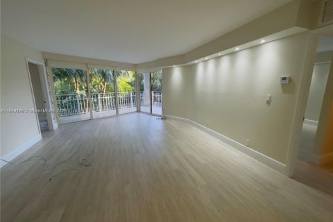 Copropriété à vendre à Miami, Floride: 2 chambres, 121.89 m2 № 2169703 - photo 3