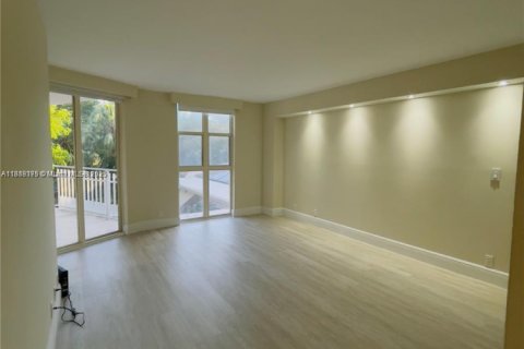 Copropriété à vendre à Miami, Floride: 2 chambres, 121.89 m2 № 2169703 - photo 6