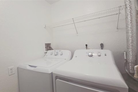 Condo in Orlando, Florida, 1 bedroom  № 2391006 - photo 9