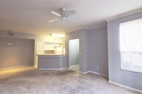 Condo in Orlando, Florida, 1 bedroom  № 2391006 - photo 11