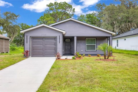 House in Sanford, Florida 3 bedrooms, 127.74 sq.m. № 2237586