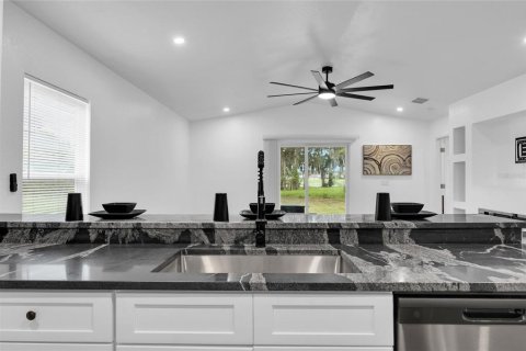 Villa ou maison à vendre à Sanford, Floride: 3 chambres, 127.74 m2 № 2237586 - photo 10