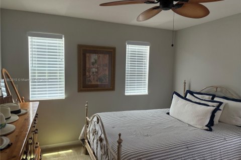 Casa en venta en Port St. Lucie, Florida, 4 dormitorios, 233.09 m2 № 1890222 - foto 30