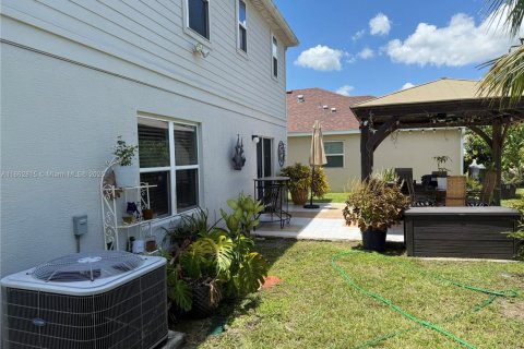 Casa en venta en Port St. Lucie, Florida, 4 dormitorios, 233.09 m2 № 1890222 - foto 23