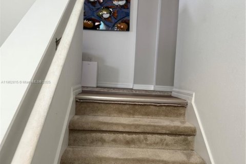Casa en venta en Port St. Lucie, Florida, 4 dormitorios, 233.09 m2 № 1890222 - foto 10