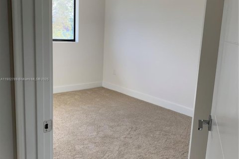 Townhouse in Plantation, Florida 3 bedrooms, 150.13 sq.m. № 1963716 - photo 28