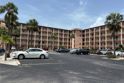 Condo in Bradenton, Florida, 2 bedrooms  № 1884217 - photo 2