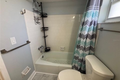 Condo in Bradenton, Florida, 2 bedrooms  № 1884217 - photo 16