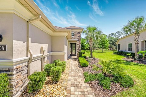 Townhouse in Ormond Beach, Florida 2 bedrooms, 140.28 sq.m. № 2152413 - photo 5