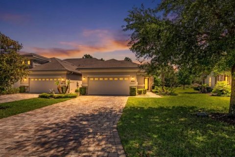 Townhouse in Ormond Beach, Florida 2 bedrooms, 140.28 sq.m. № 2152413